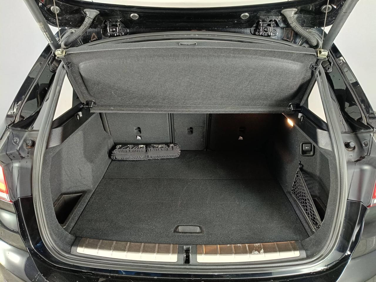 BMW X1 F48 2019 - X1 sdrive18d xLine auto