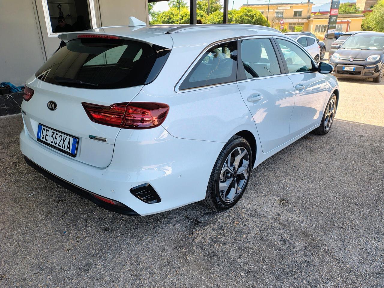Kia Ceed 1.6 CRDi 136 CV MHEV DCT SW Style