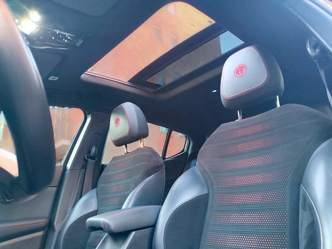 Alfa Romeo Tonale Tonale 1.5 hybrid Veloce 160cv tct7 2023