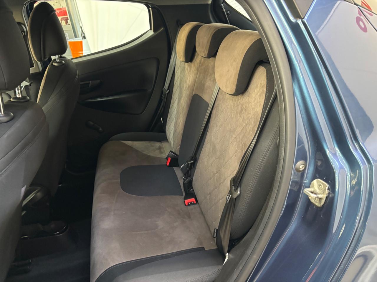 Lancia Ypsilon 1.0 FireFly 5 porte S&S Hybrid Ecochic Gold