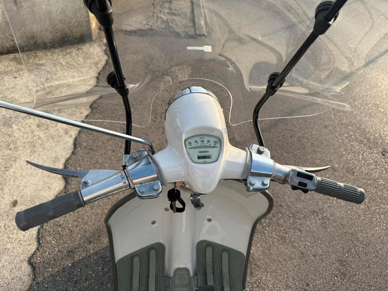 Lambretta 150 '62: Un Pezzo di Storia Italiana Tg. Oro 6000km