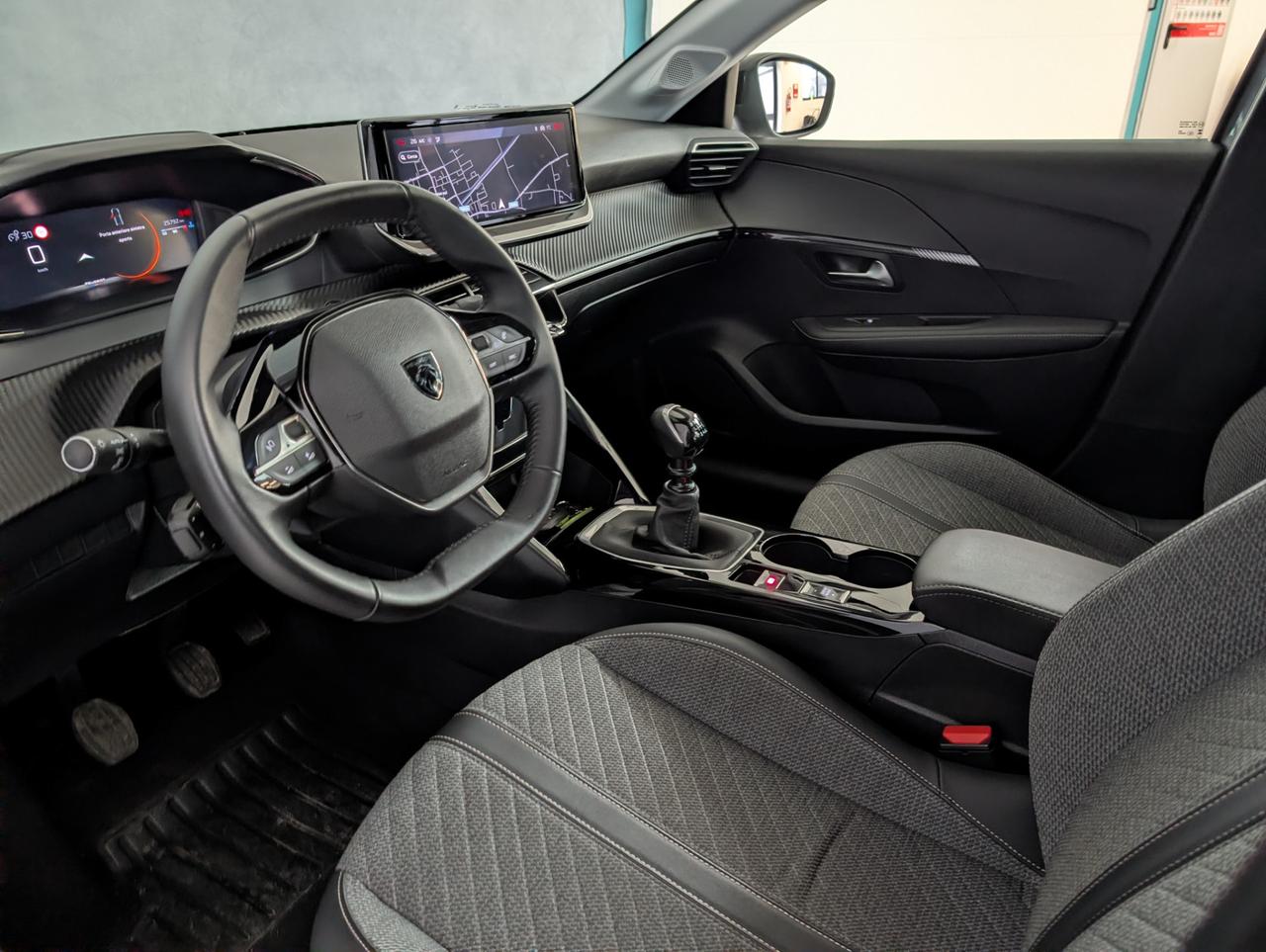 Peugeot 208 1.2 puretech 100cv Allure