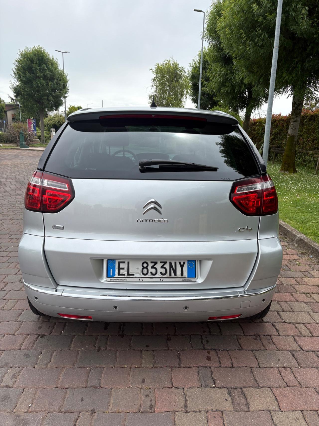 Citroen C4 Picasso 1.6 E-HDI OK per neopatentati!!
