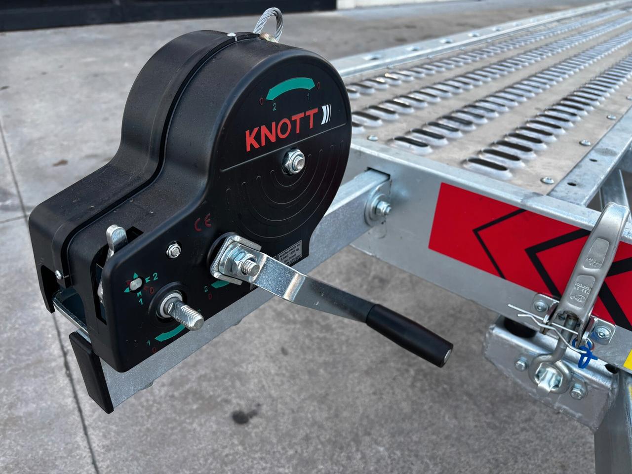 RIMORCHIO AUTO SUPERCAR 5X2.1 3500 KG NUOVO