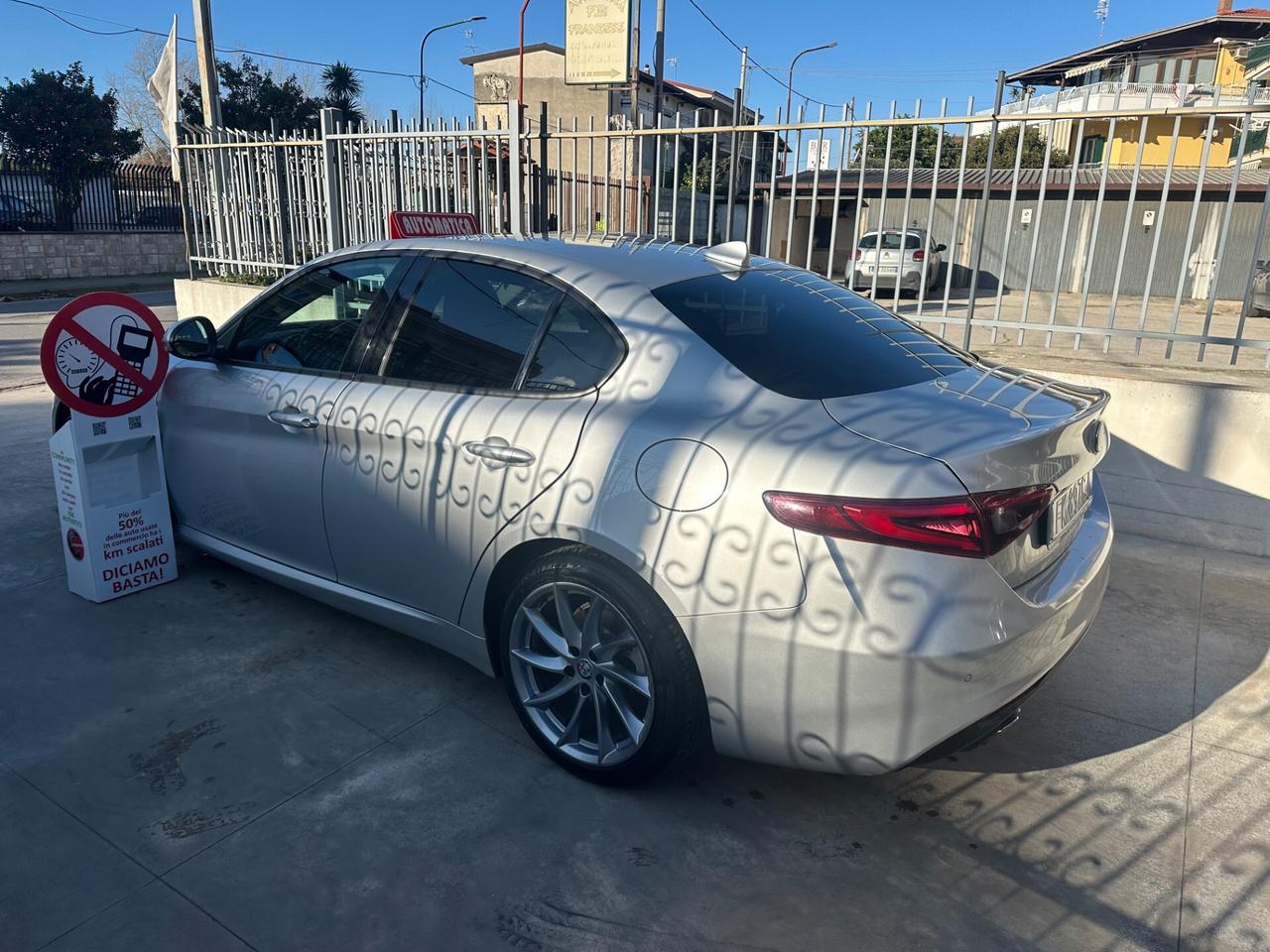 Alfa Romeo Giulia 2.2 Turbodiesel 150 CV Business Launch Edition