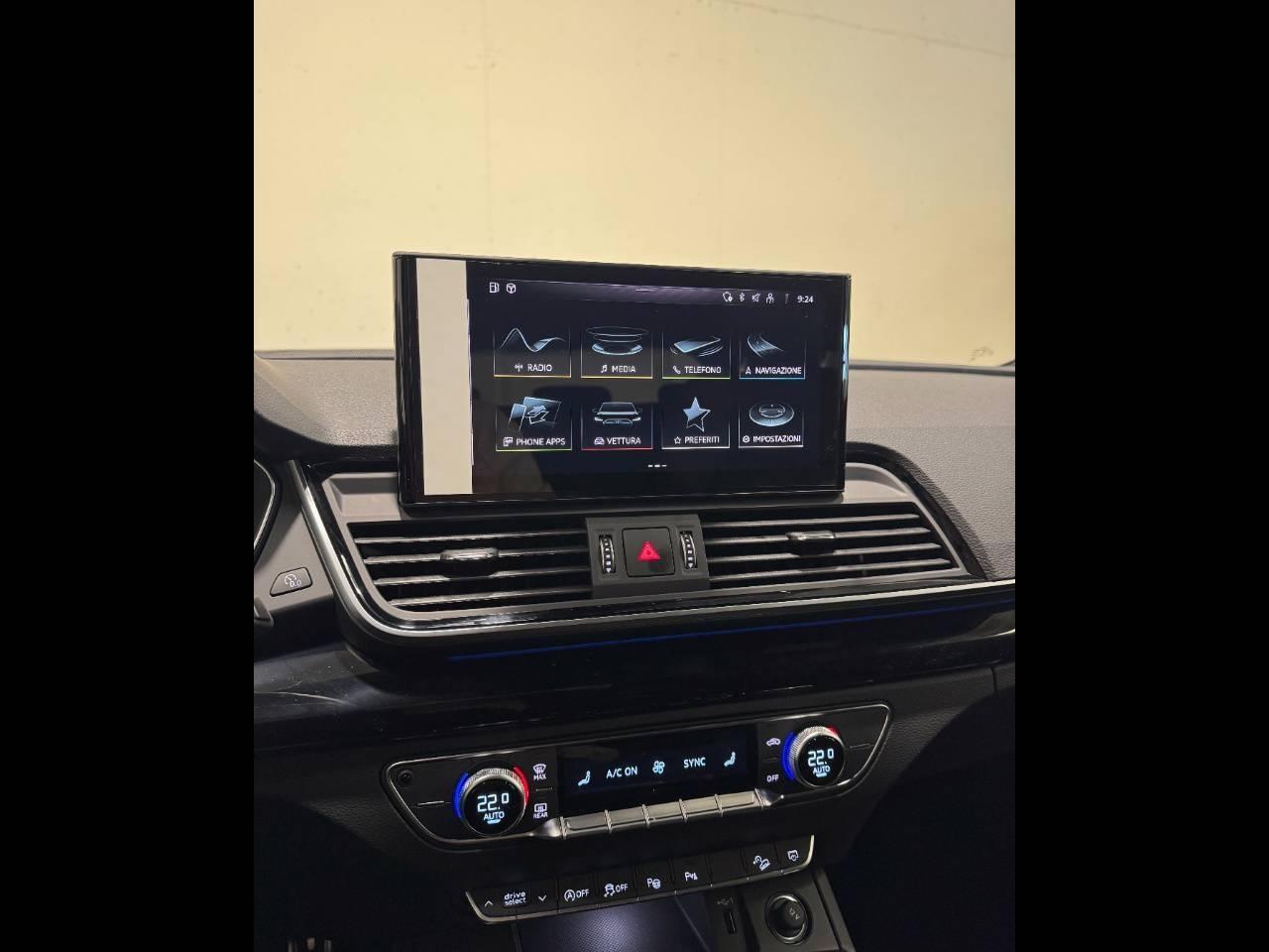 AUDI Q5 SPORTBACK 40 TDI MHEV QUATTRO S-TRONIC IDENTITY BLACK