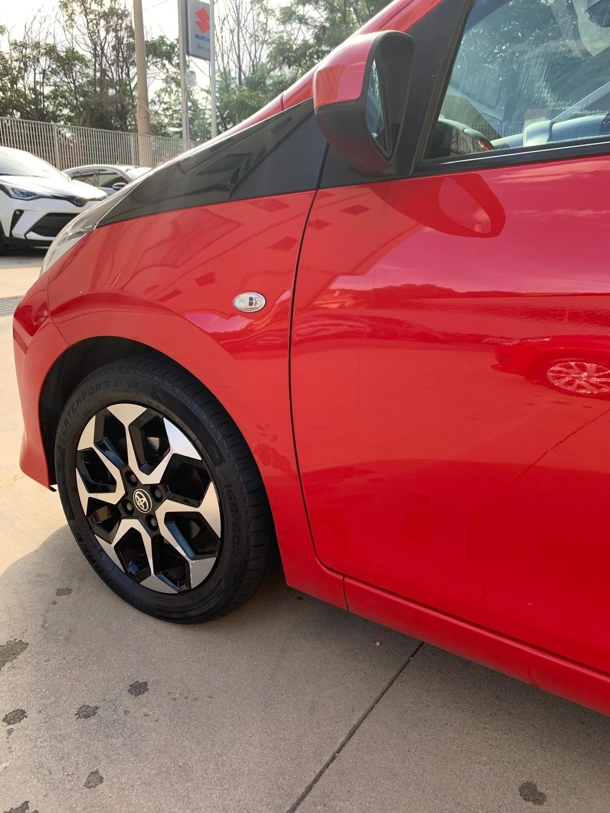 Toyota Aygo 1.0 VVT-i 72 CV 5 porte x-fun