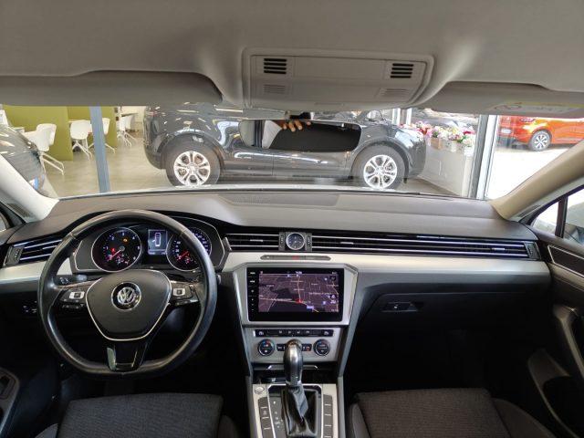 VOLKSWAGEN Passat Variant 2.0 TDI DSG *SCHERMO 9,2"*TAGLIANDI*UNICO PROP.*