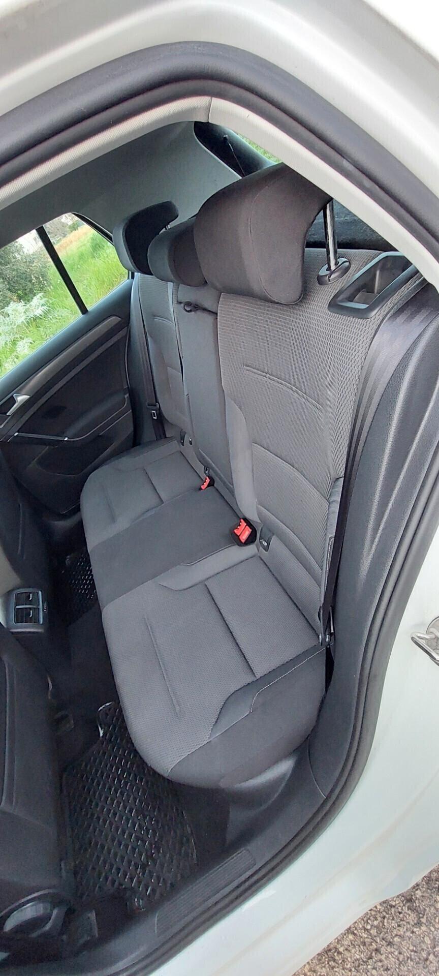 GOLF 7,5 CAMBIO AUTOMATICO DSG 1,5 METANO 130 CV NAVI TELEFONO SENSORI IMPECCABILE