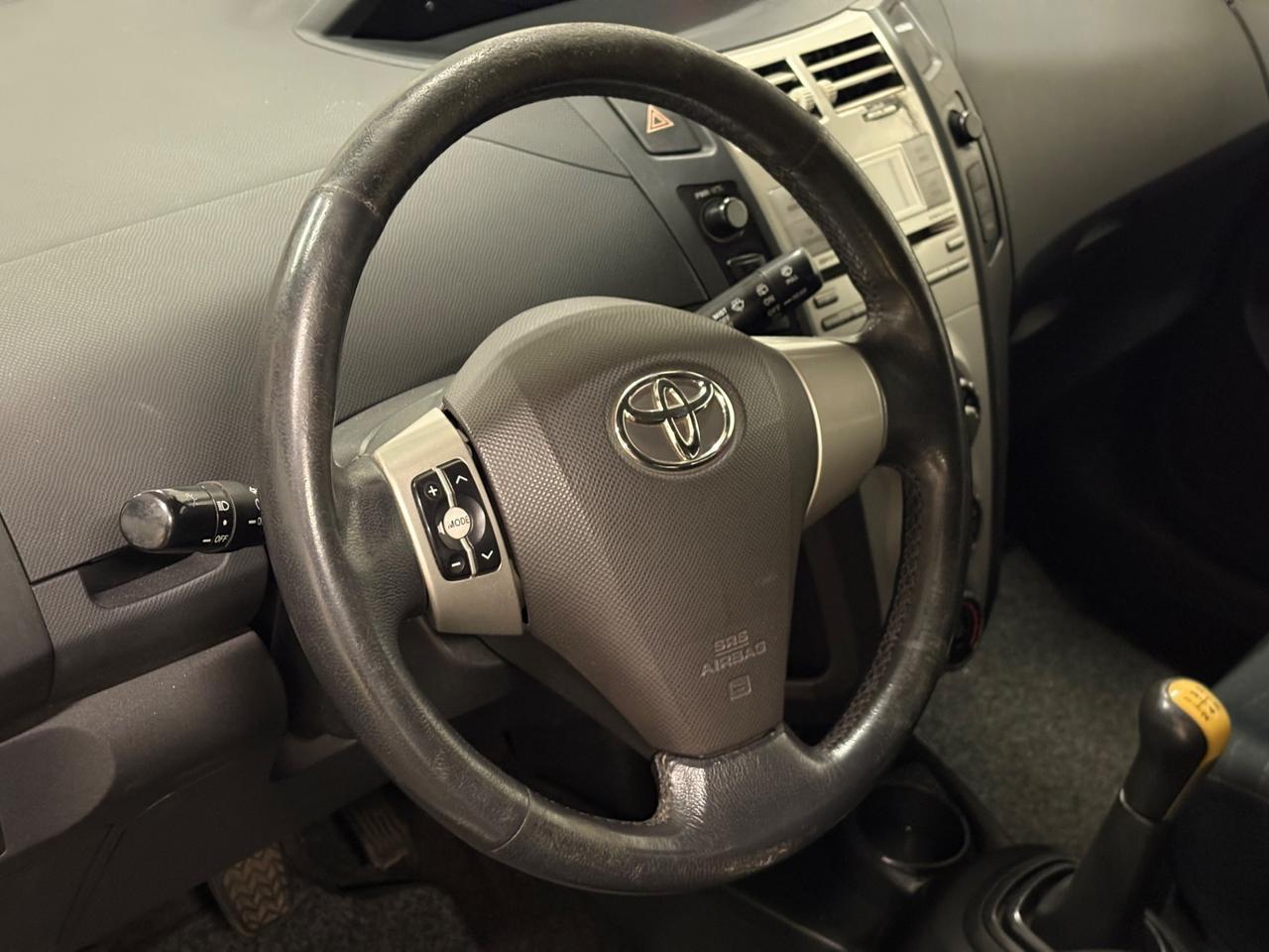 Toyota Yaris 1.3 3 porte Luna