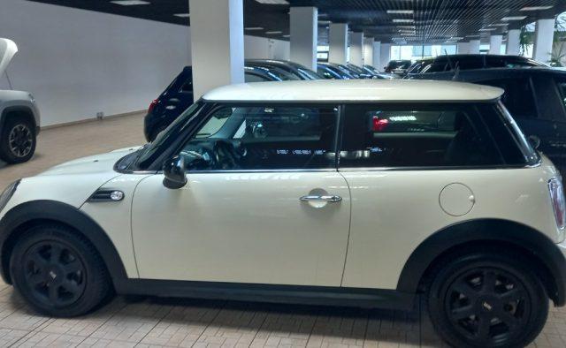 MINI One 1.4 16V One (55kW)