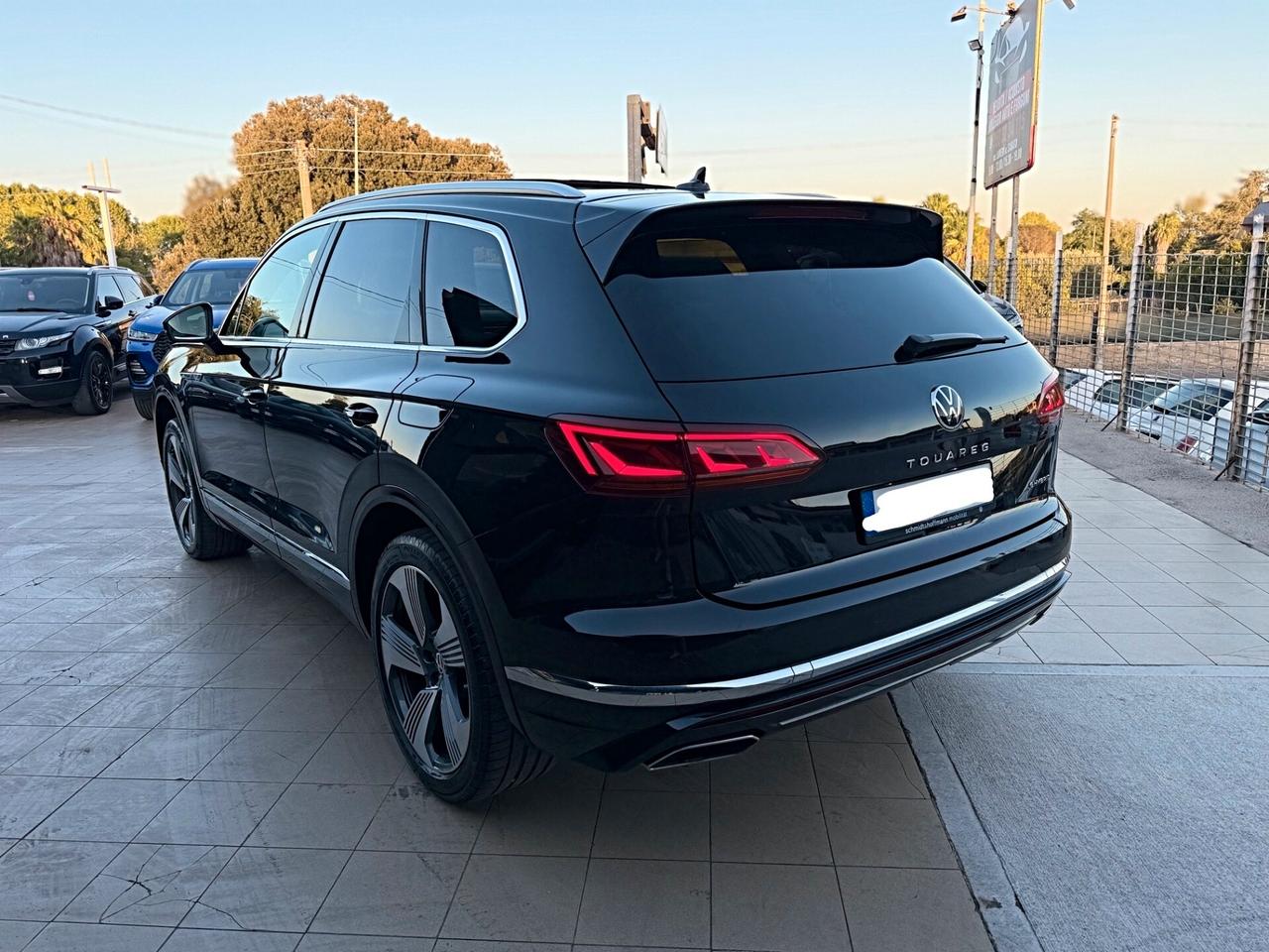 Volkswagen Touareg 3.0 V6 TSI eHybrid 462 CV R