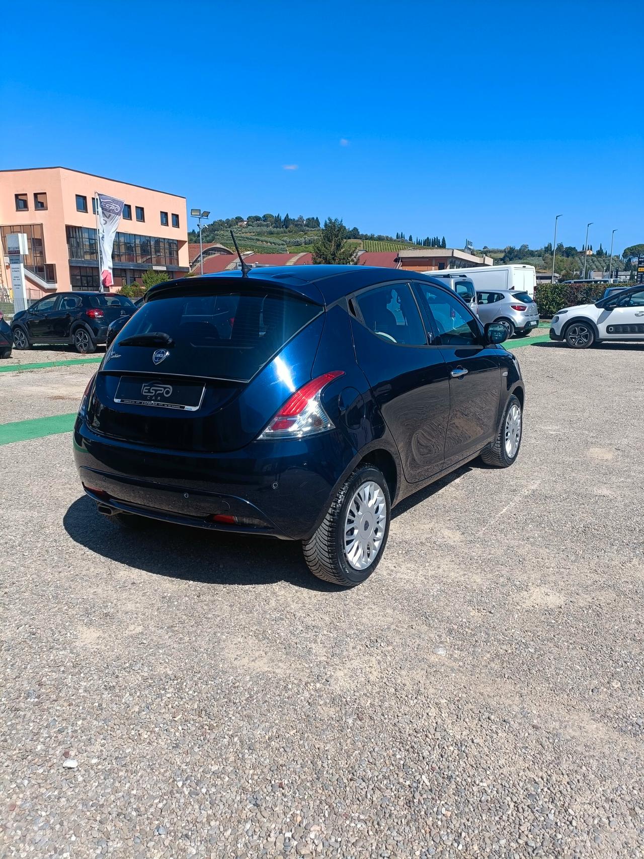 Lancia Ypsilon 1.3 MJT 16V 95 CV 5 porte S&S Silver