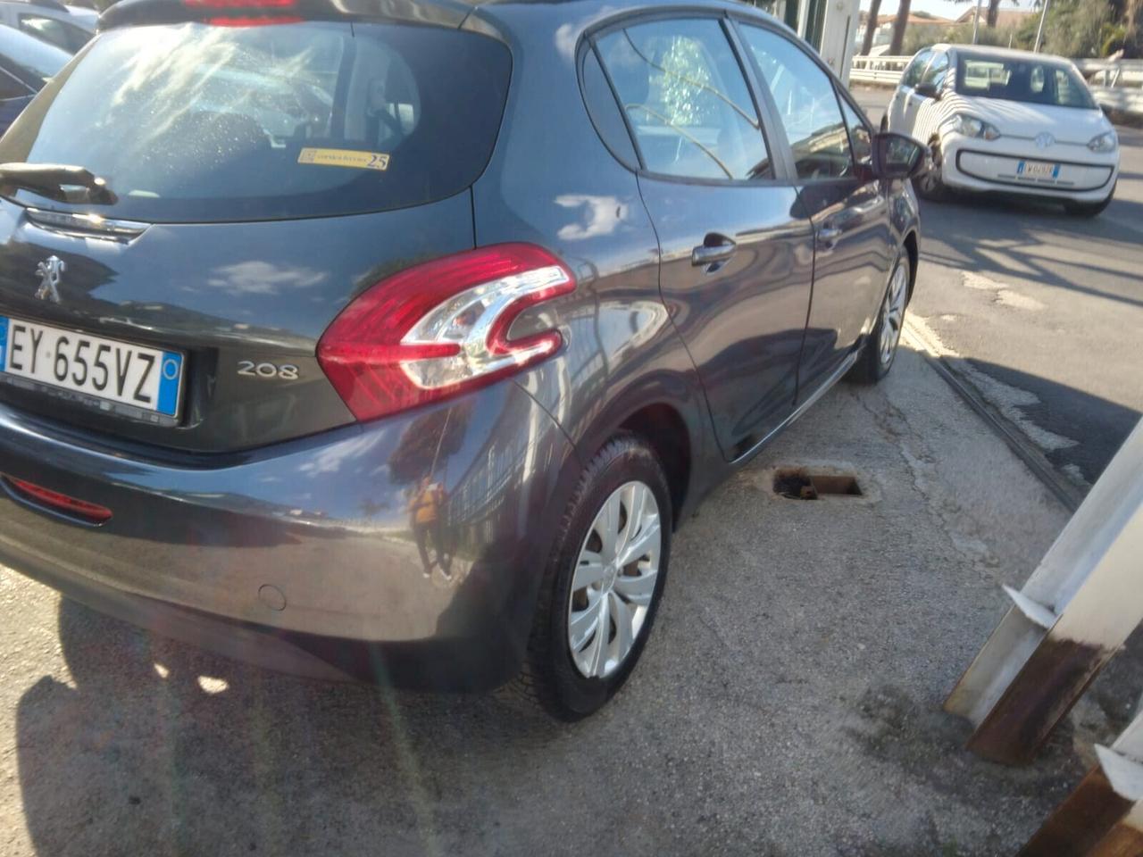 Peugeot 208 1.4 HDi 2015