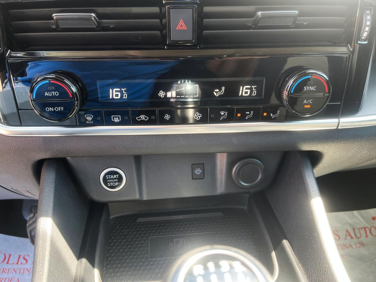 Nissan Qashqai MHEV 140 CV Business