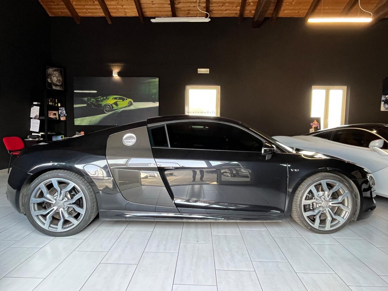Audi R8 V10 coupè 525cv