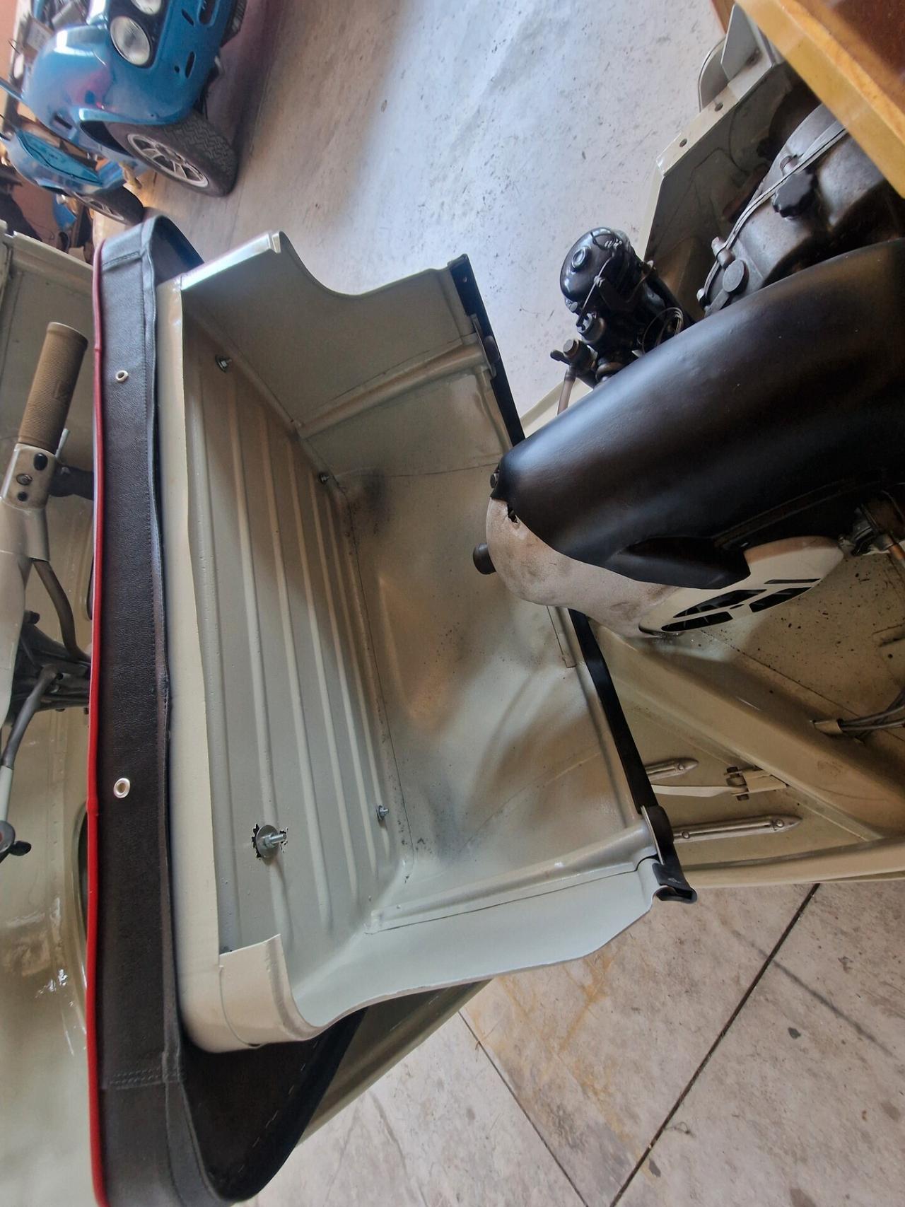 Piaggio Ape Raro Calessino AC1