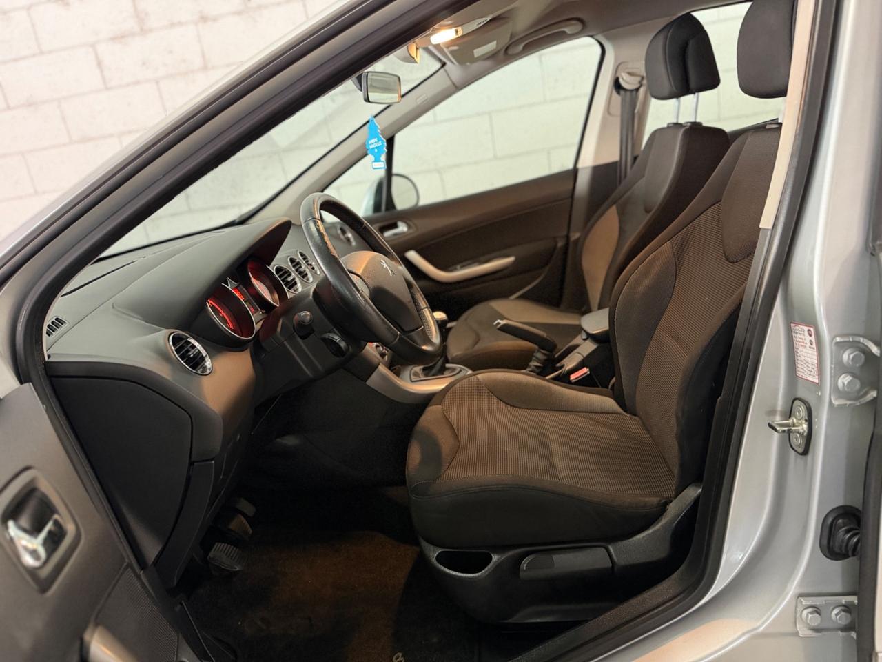 Peugeot 308 1.6 VTi 120CV 5p. Tecno