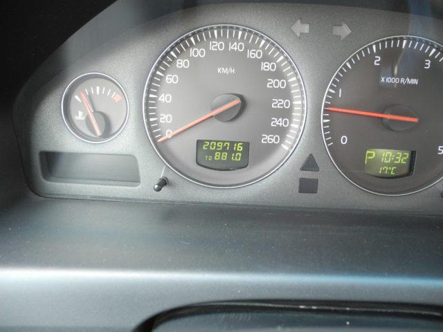 VOLVO XC70 2.4 D5 20v AWD Cross Country autom. - DA VETRINA