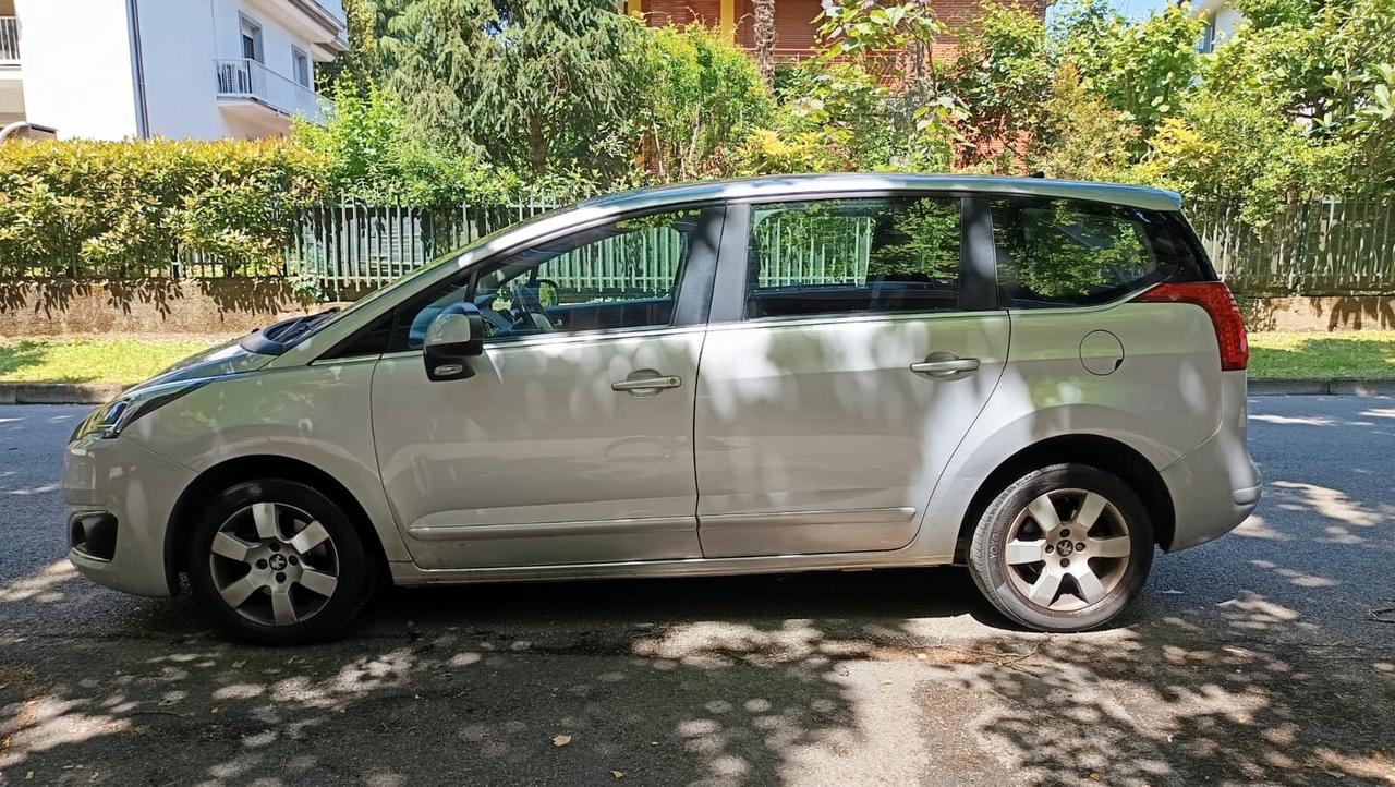 Peugeot 5008 BlueHDi 120 S&S Allure