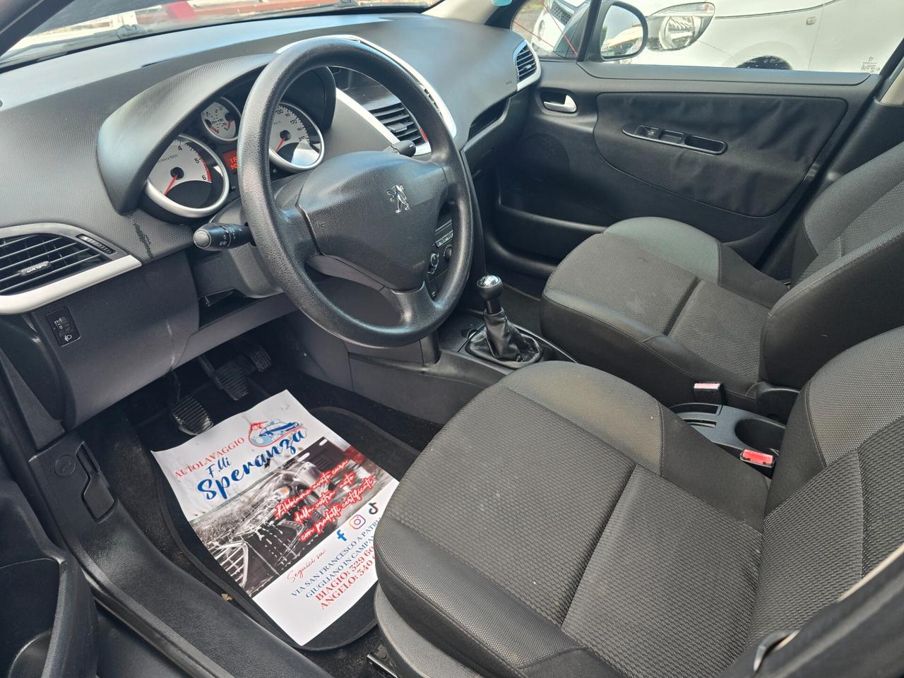 Peugeot 207 1.4 HDi 70CV 5p. Active