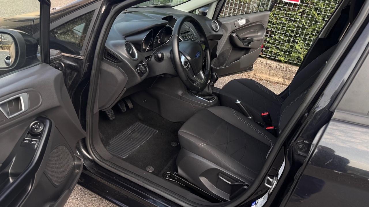 Ford Fiesta 1.4 5 porte Bz.- GPL Black & White Edition