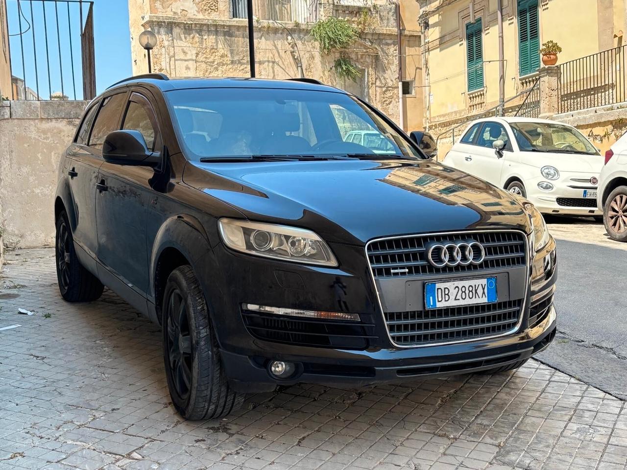 Audi Q7 3.0 V6 TDI 233CV quattro tiptronic