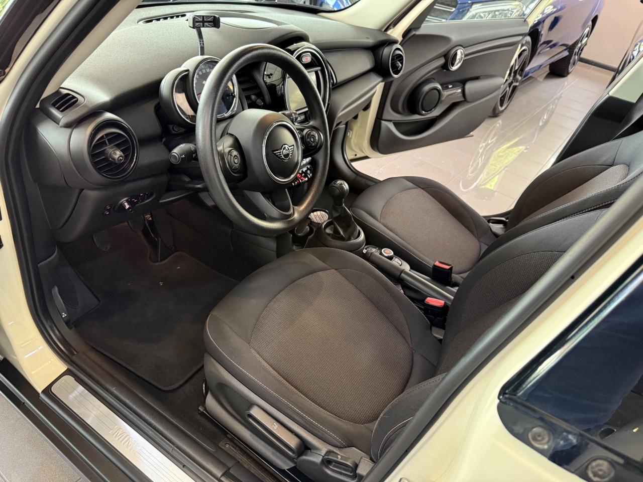 Mini 1.5 One 75 CV 45.000 km Neopatentati
