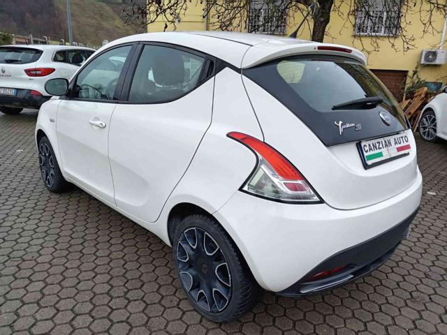 LANCIA Ypsilon 1.2 5 porte S MOMO DESIGN