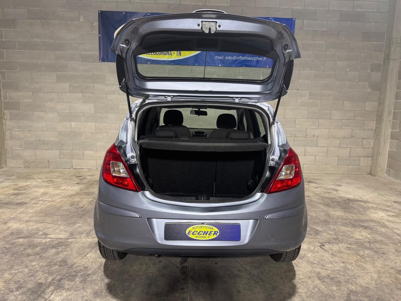 Opel Corsa 1.2 80cv 5 porte 81.000KM