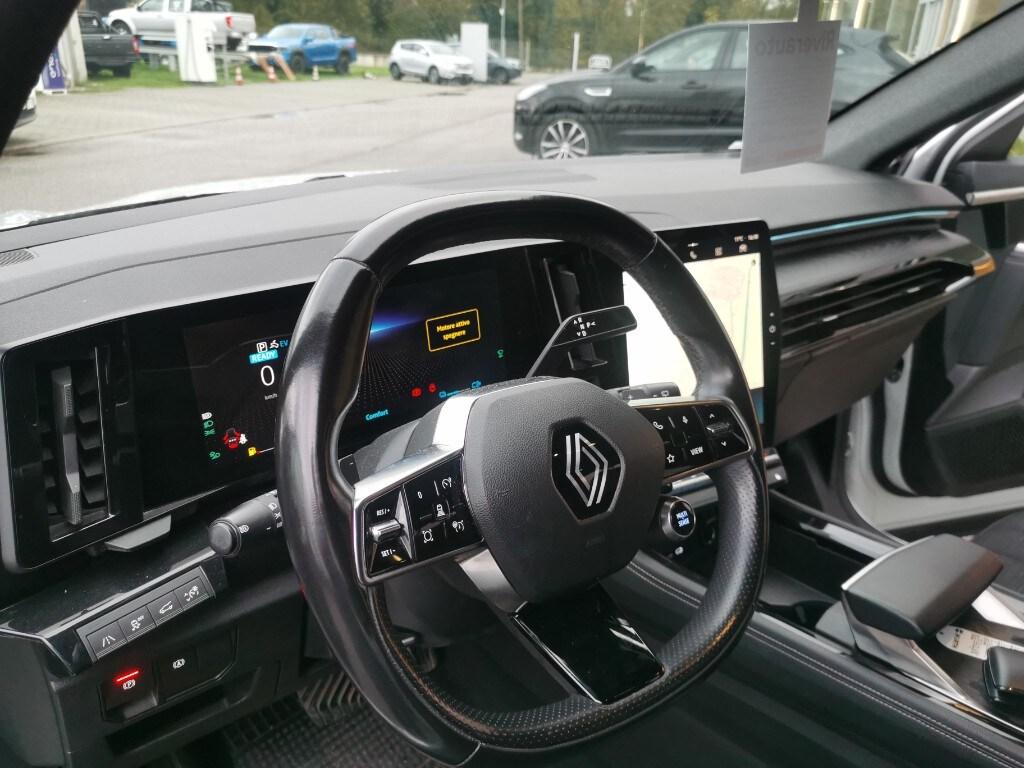 RENAULT Austral Austral Full Hybrid E-Tech 200 ...