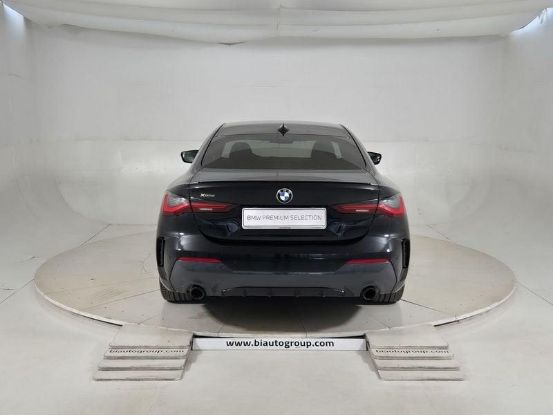 BMW Serie 4 Coupé Serie 4 G22 2020 Coupe Diesel 430d Coupe mhev 48V xdrive Msport auto