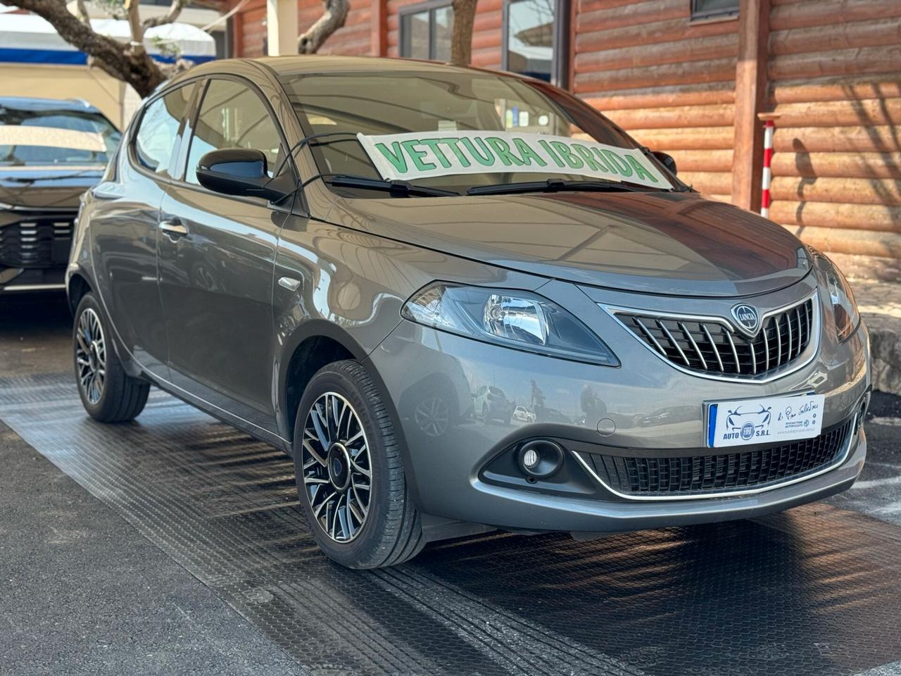 Lancia Ypsilon 1.0 FireFly 5 porte S&S Hybrid Gold Plus