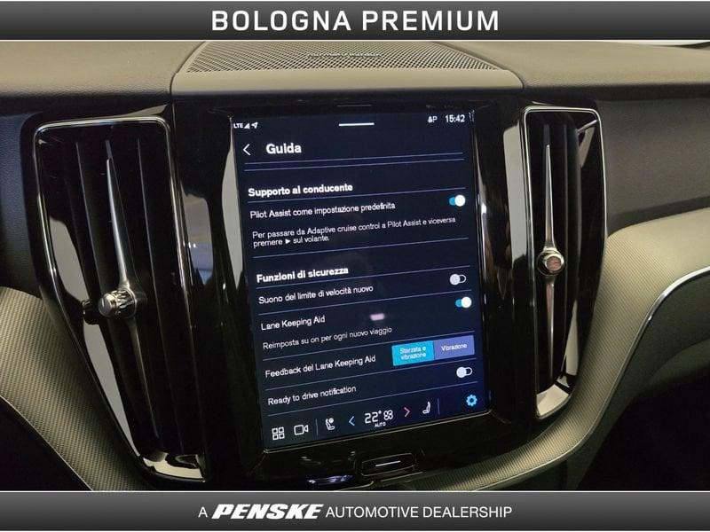 Volvo XC60 XC60 B5 AWD automatico Plus Dark