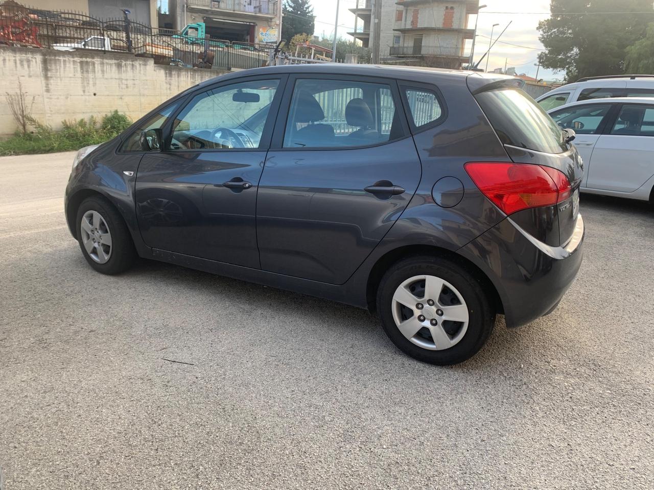 Kia Venga 1.4 CRDi 90CV Cool