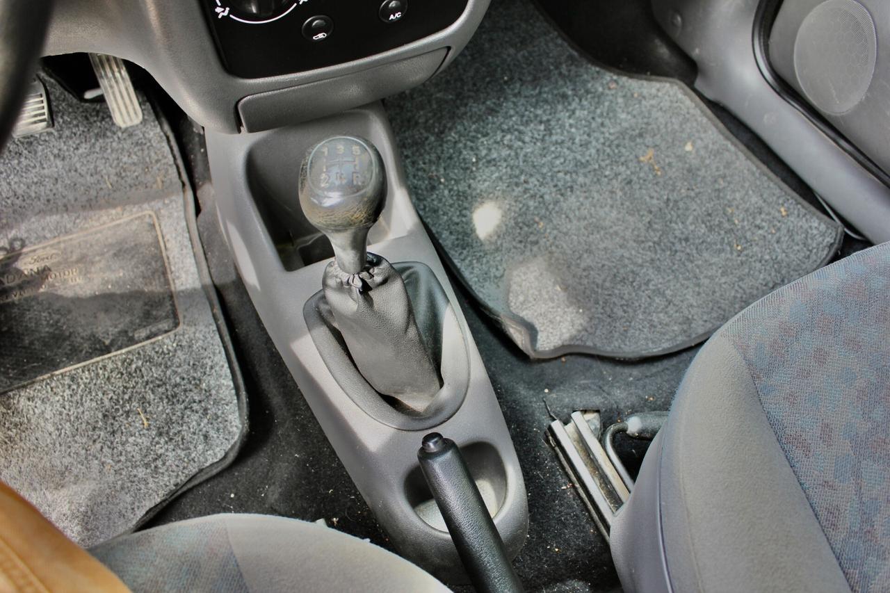 Ford Fiesta 5p 1.3 University 60cv