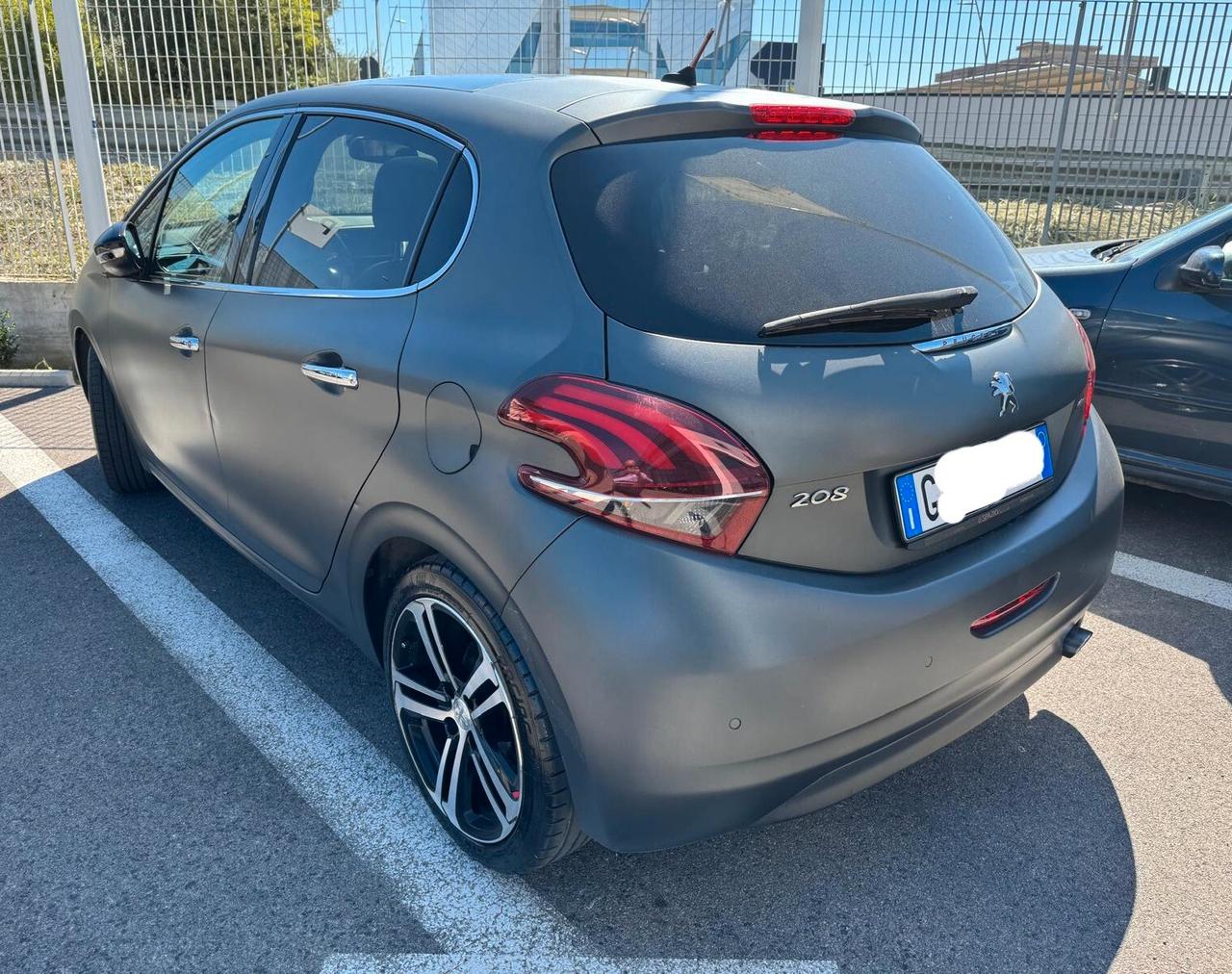 Peugeot 208 BlueHDi 100 5 porte GT Line