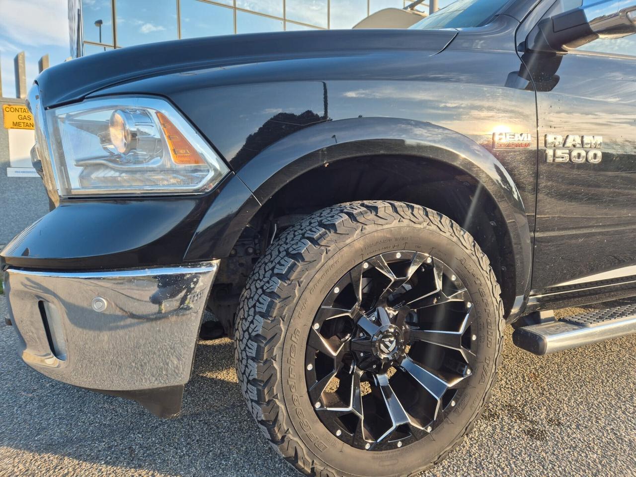 Dodge RAM 1500 LARAMIE 2014