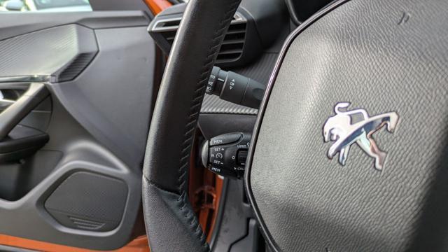 PEUGEOT 2008 Puretech Active Pack 1.2cc 130cv ANDROID/IOS