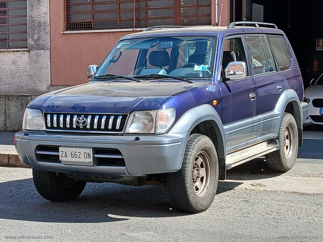 TOYOTA Land Cruiser 3.0 TD 5p.