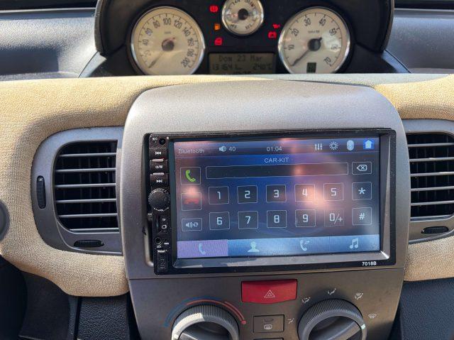 LANCIA Ypsilon Ypsilon II 1.4 16v Argento gpl automatica