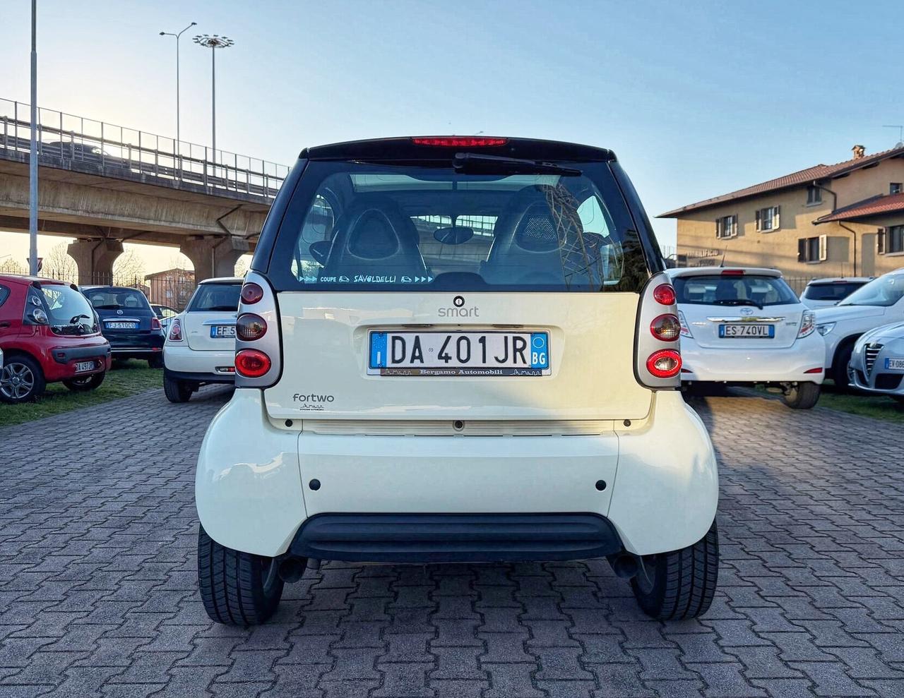 Smart ForTwo 700 coupé pure (45 kW) OK NEOPATENTATI