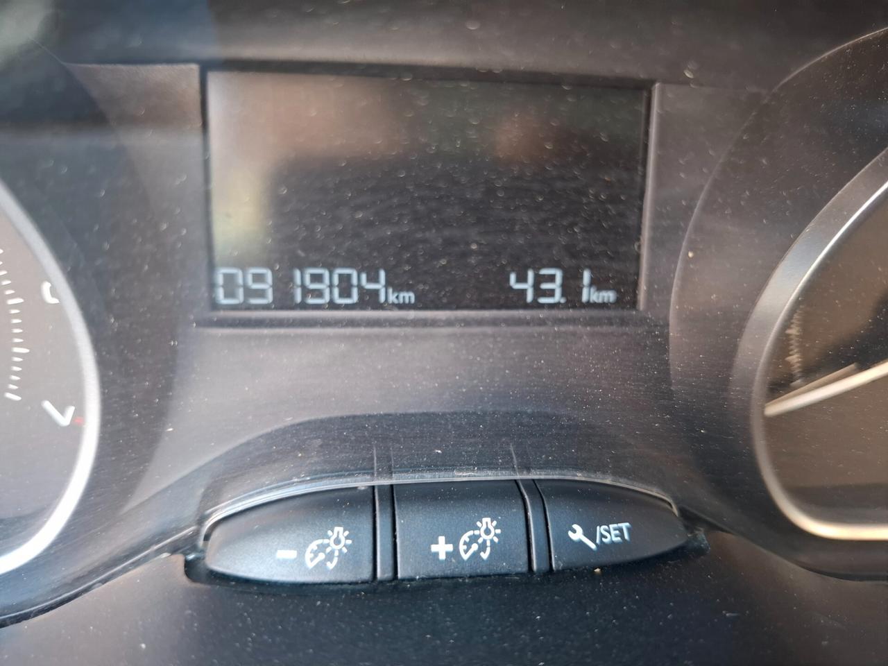 Peugeot 208 PureTech 82 5 porte Allure