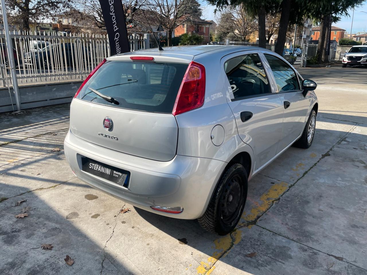 Fiat Punto 1.4 8V 5 porte Natural Power Street