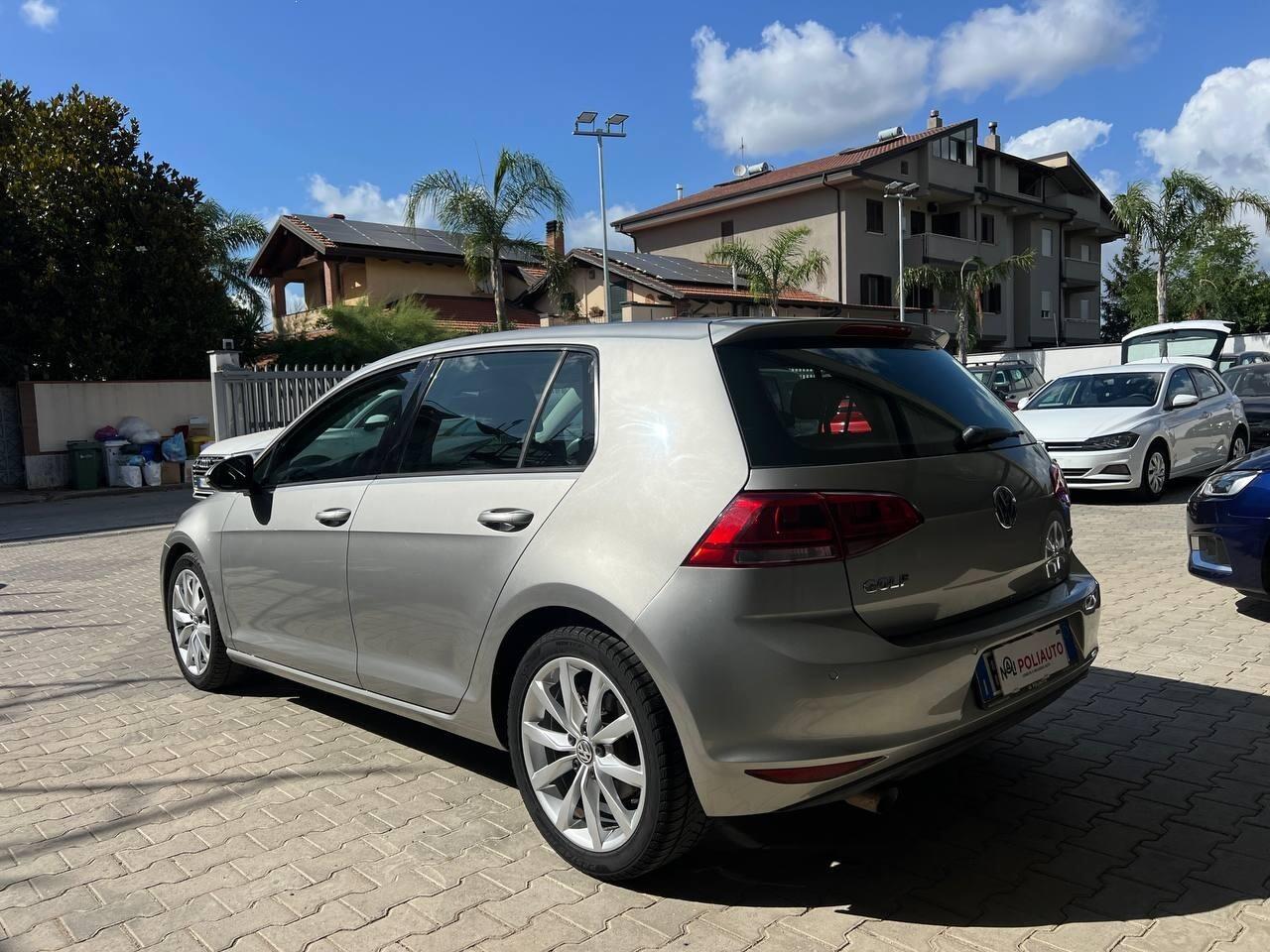 Golf Business 1.6 TDI 5P HIGHLINE bLUEMotion Techn
