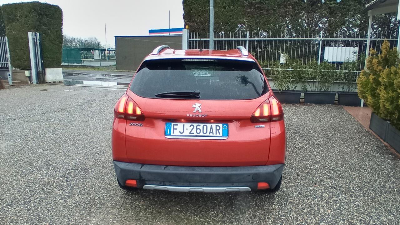 Peugeot 2008 Peugeot 2008 1.2 Puretech AllureGPL Adatta a Neopatentati