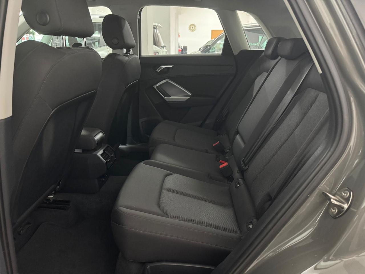 AUDI Q3 2.0 TDI (150) Stronic Business Advance 2019