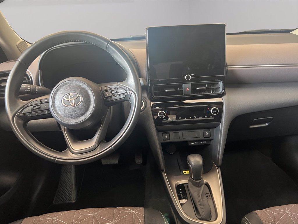 TOYOTA Yaris cross 1.5h lounge fwd 130cv e-cvt del 2024