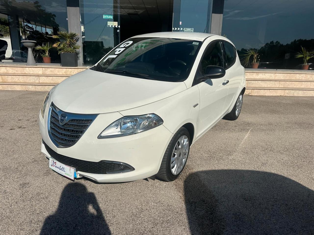 Lancia Ypsilon 1.2 69 CV 5 porte GPL Ecochic Gold NEOPATENTATI