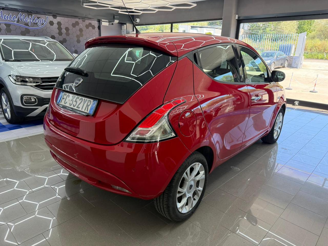 Lancia Ypsilon 1.3 MJT 16V 95 CV 5 porte S&S Gold